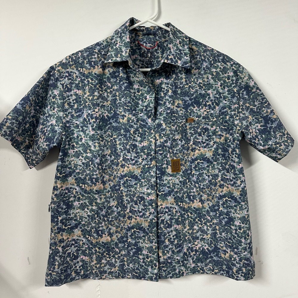 Topo Designs Womens Size S Short Sleeve Button Up Shirt Abstract Print Outdoor